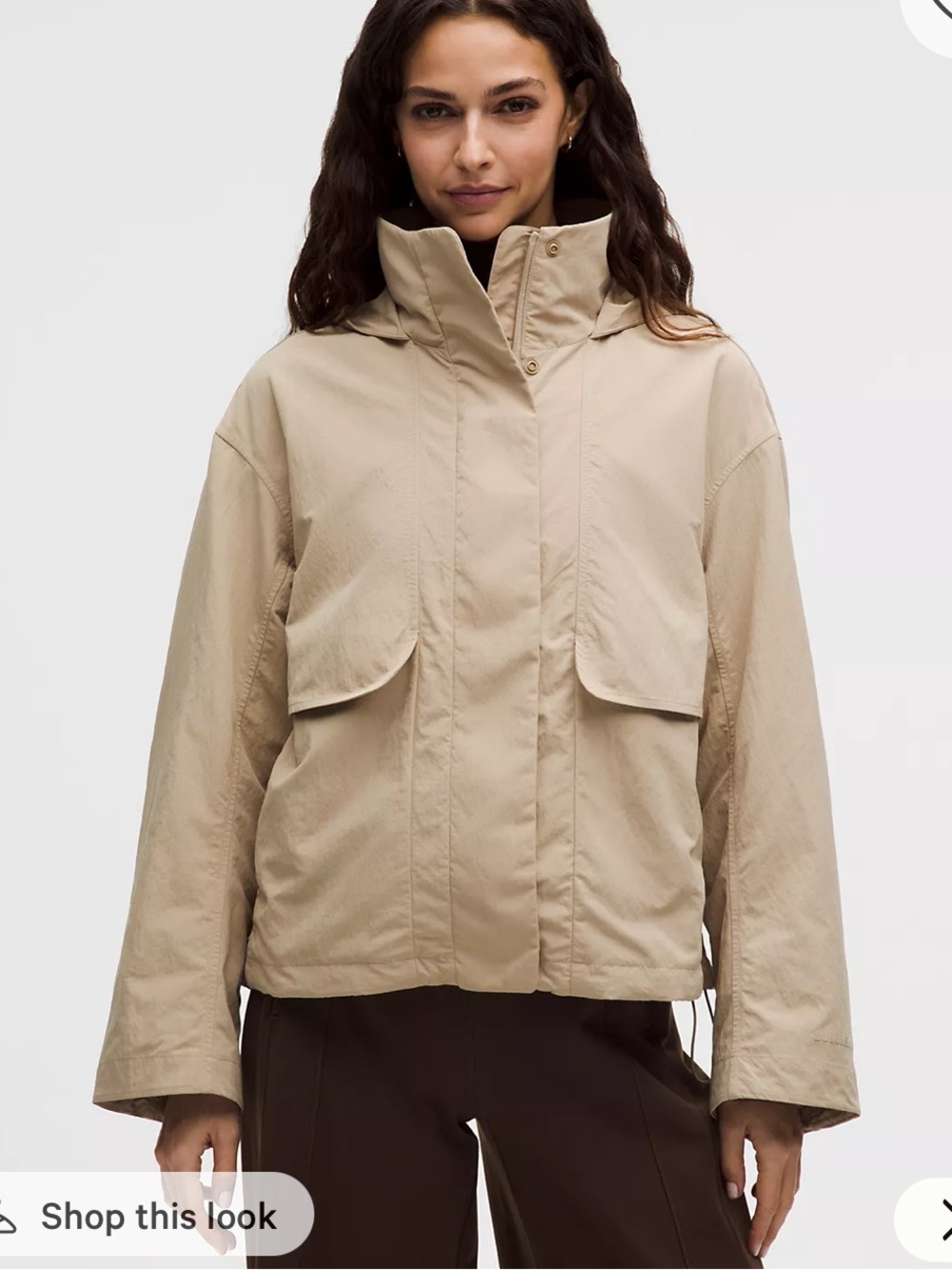 Lululemon Effortless Evolve Jacket in khaki